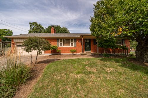 3751 Mengel Dr, Kettering, OH, 45429-4447 | Card Image