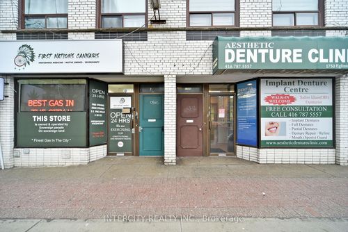 1752 Eglinton Ave W, York, ON, M6E2H6 | Card Image