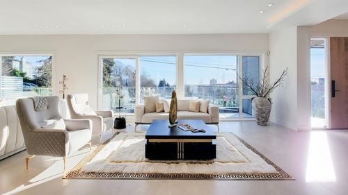 2141 Jefferson Avenue, West Vancouver, BC, V7V2A6 | Card Image