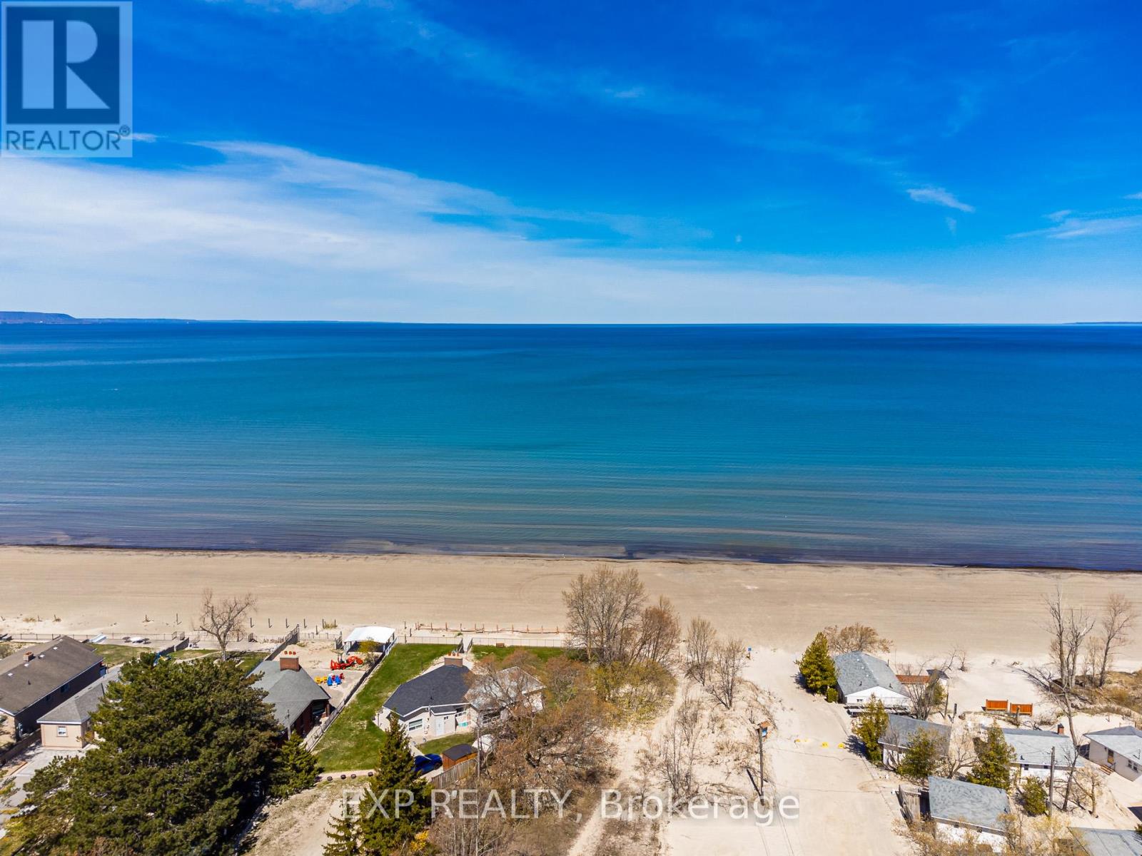 Residential in Wasaga Beach 5