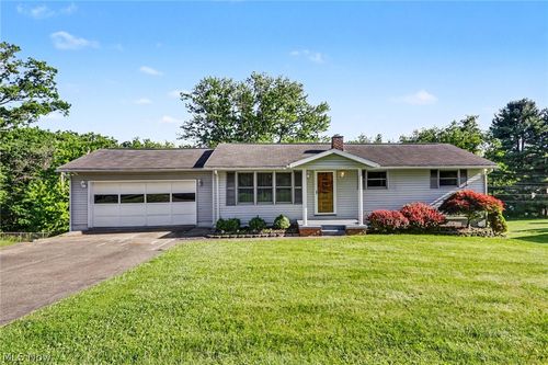 316 Walker Dr, Zanesville, OH, 43701-1271 | Card Image