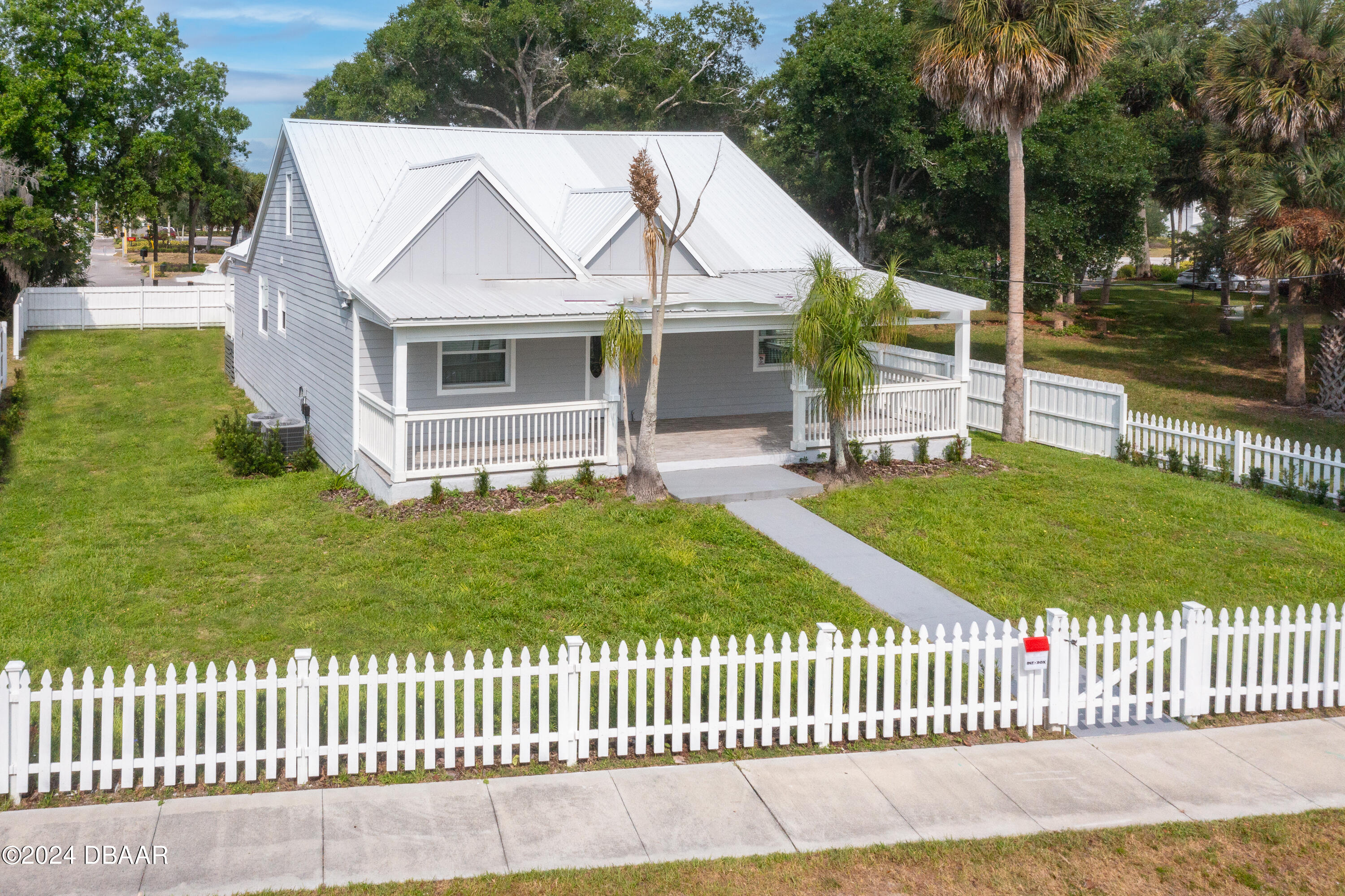 Magnolia St, New Smyrna Beach, FL 32168