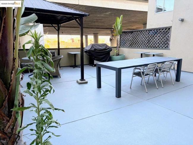 APT-109 - 701 Pennsylvania Ave, Home with 2 bedrooms, 2 bathrooms and 1 parking in San Francisco CA | Image 38