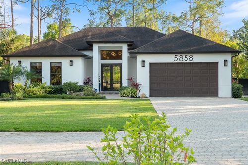 5858 Star Grass Ln, NAPLES, FL, 34116-6742 | Card Image