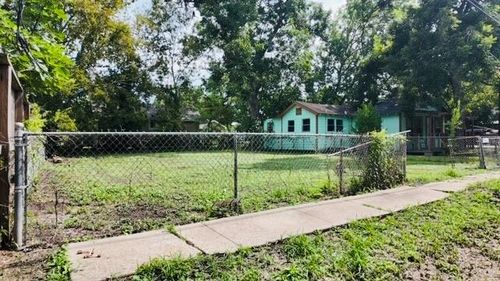 721 Lettie St, Richmond, TX, 77469-2817 | Card Image