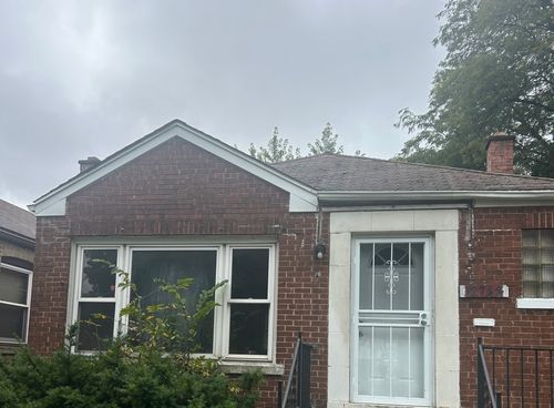12748 S Lowe Ave, Chicago, IL, 60628-7018 | Card Image