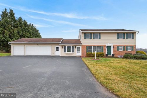 150 Yoe Dr, RED LION, PA, 17356-9090 | Card Image