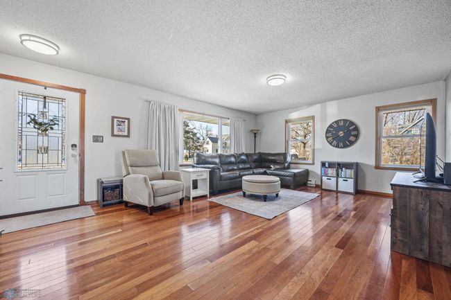 Living Room | Image 10