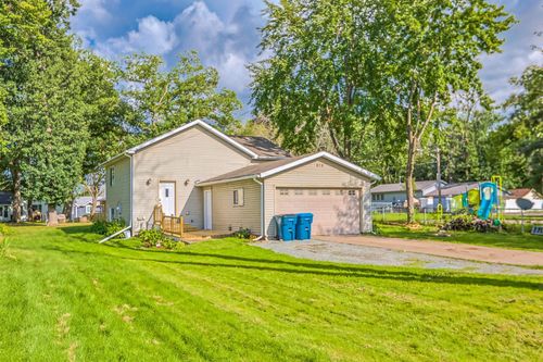 879 17th St Se, Forest Lake, MN, 55025-2021 | Card Image