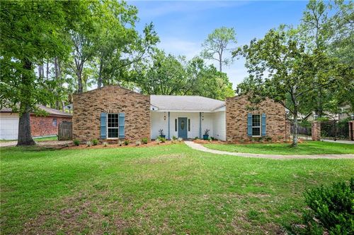 325 Jasmine Dr, Mandeville, LA, 70471-2913 | Card Image