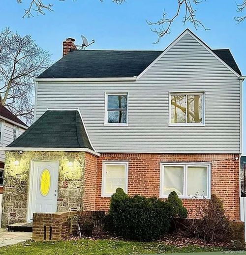 11521 222nd St, Cambria Heights, NY, 11411-1203 | Card Image