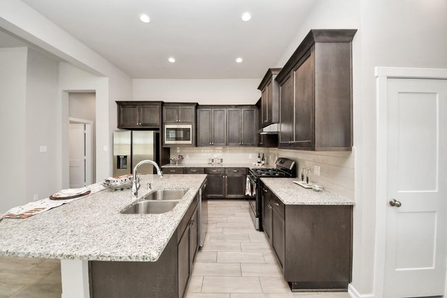 17409 Turtleweed Ln, House other with 3 bedrooms, 2 bathrooms and 2 parking in Conroe TX | Image 22