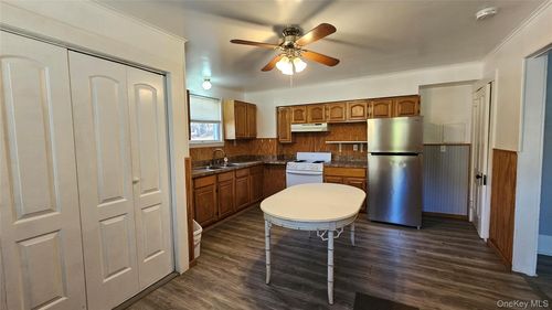 front-130 Hortonville Main Street, Callicoon, NY, 12723 | Card Image