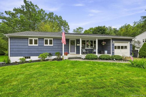 3 Richard Dr, West Nyack, NY, 10994-2812 | Card Image