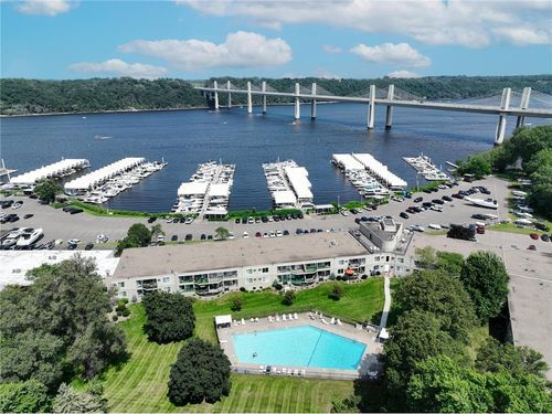 6311 Saint Croix Trl N, Stillwater, MN, 55082-6935 | Card Image