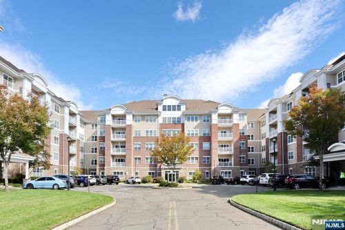 3214 Warrens Way, Wanaque, NJ, 07465-1670 | Card Image