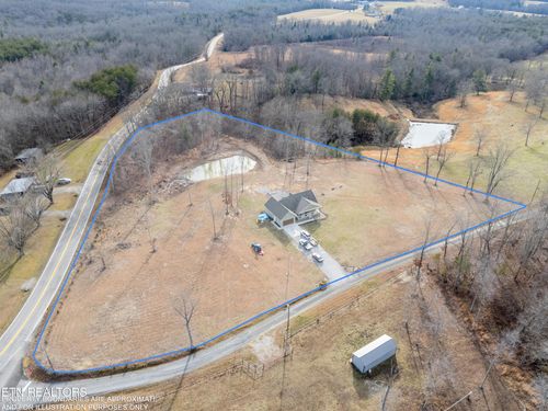 117 Pine Flat Rd, Deer Lodge, TN, 37726-3730 | Card Image