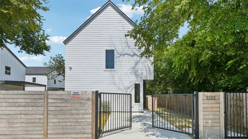 9104 Georgian Dr, Austin, TX, 78753-4702 | Card Image