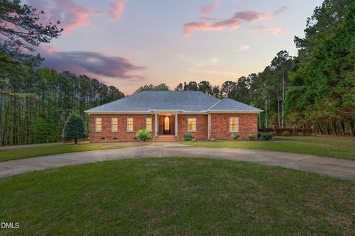 3400 Queen Ann Dr, Clayton, NC, 27527-8711 | Card Image