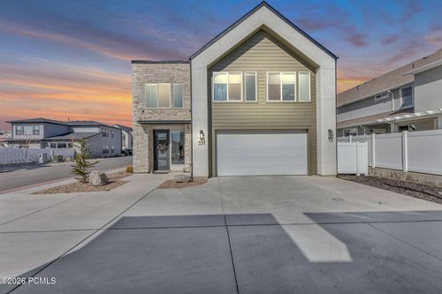 331 S 680 W, Centerville, UT, 84014-2103 | Card Image