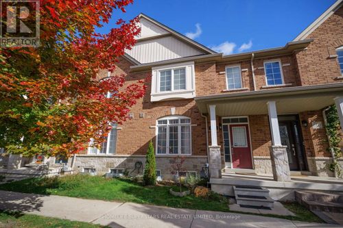 2555 Canadian St, Pickering, ON, L1X0C7 | Card Image
