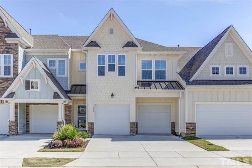 570 Metro Sta, Apex, NC, 27502-2474 | Card Image