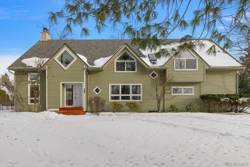 757 Woodlea Ct, Birmingham, MI, 48009-2945 | Card Image