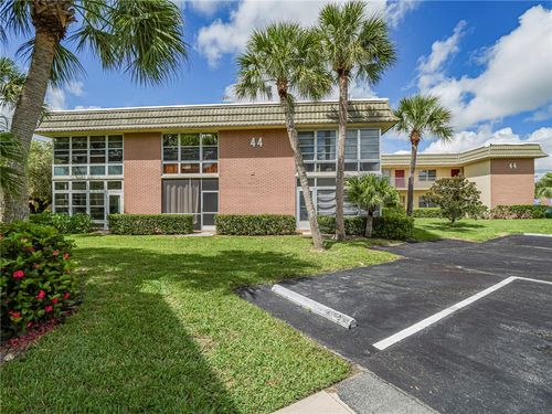 apt-101-44 Vista Gardens Trl, Vero Beach, FL, 32962-1744 | Card Image