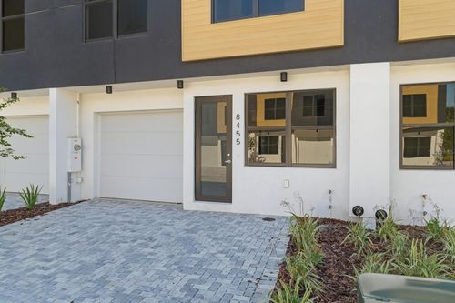 8455 Modano Place, TAMPA, FL, 33614 | Card Image