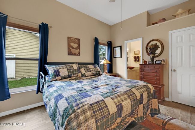 Primary Bedroom | Image 15