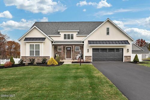 6 Essie Ln, Troy, NY, 12180-8577 | Card Image