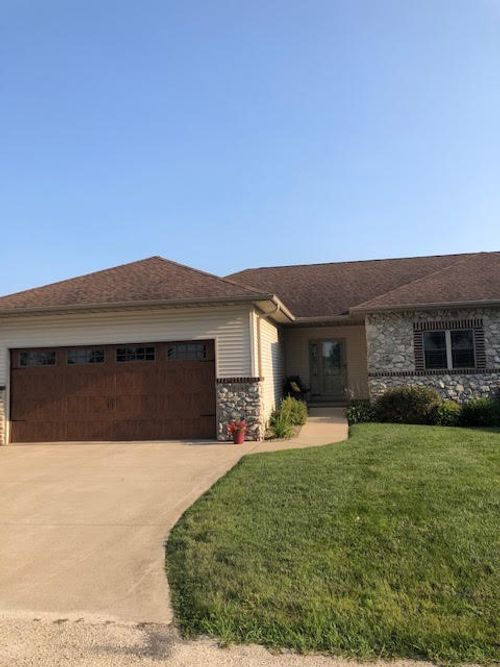 23890 Gombert Drive, Anamosa, IA, 52205 | Card Image