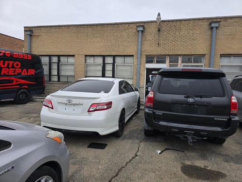 7345 Lawndale Ave, Skokie, IL, 60076-4021 | Card Image