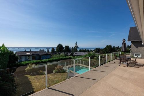 2316 Nelson Ave, West Vancouver, BC, V7V2R2 | Card Image