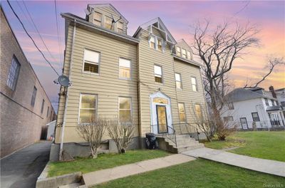 211 S 2nd Avenue, Home with 10 bedrooms, 3 bathrooms and null parking in Mount Vernon NY | Image 2