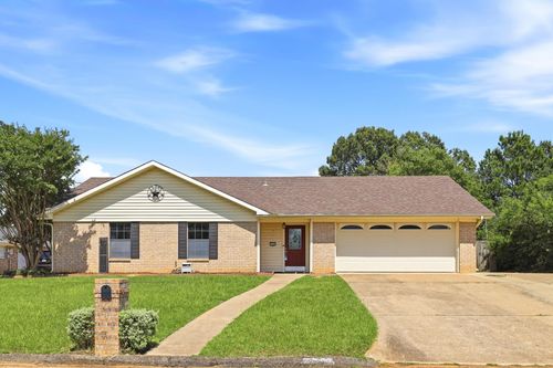3704 Kriss, Longview, TX, 75604 | Card Image
