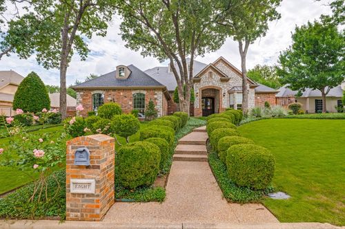 8 Hidden Lake Ct, Mansfield, TX, 76063-5466 | Card Image