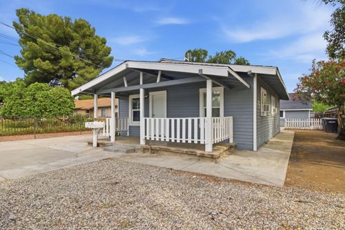 215 Kelley Street, Modesto, CA, 95354 | Card Image