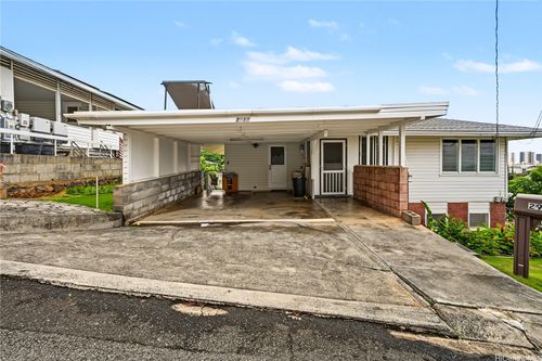 2911 Eugene Pl, Honolulu, HI, 96816-1707 | Card Image