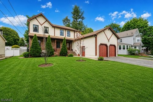 621 Bloomfield Ave, Nutley, NJ, 07110-1536 | Card Image