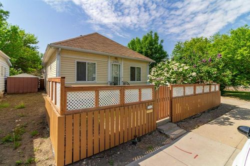 1826 5 Ave N, Lethbridge, AB, T1H0N3 | Card Image