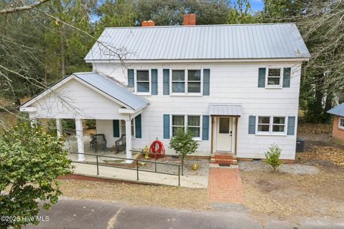 138 W Moore St, Candor, NC, 27229-8116 | Card Image