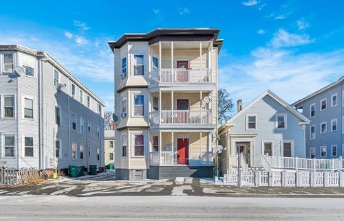 60 Commercial St, Lynn, MA, 01905-1555 | Card Image