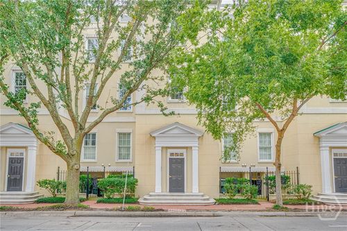 329 W Charlton St, savannah, GA, 31401-4203 | Card Image