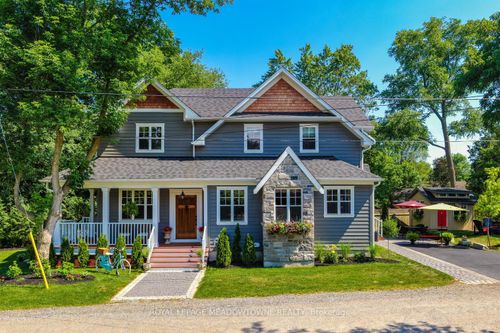 2 Bennett Pl, Glen Williams, ON, L7G2X7 | Card Image