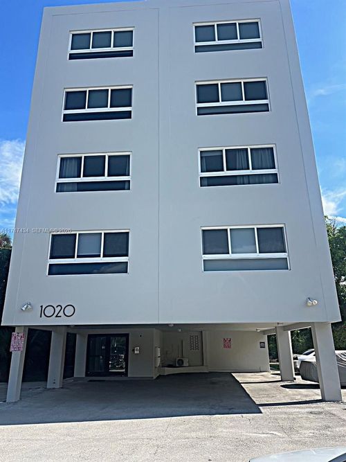 203-1020 94th St, Bay Harbor Islands, FL, 33154-2394 | Card Image