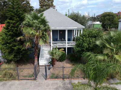 2714 Avenue K, House other with 2 bedrooms, 1 bathrooms and null parking in Galveston TX | Image 2