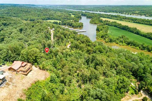 1721 Ridgeway Dr, Sugar Tree, TN, 38380-5022 | Card Image