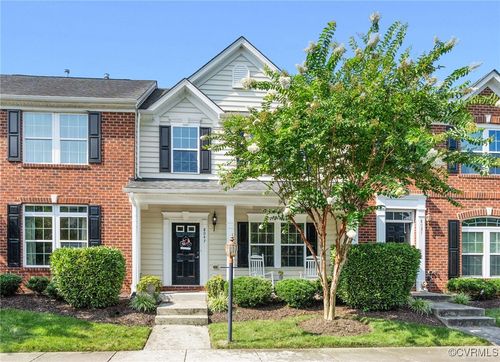 8047 Creekside Village Dr, Mechanicsville, VA, 23111-4717 | Card Image