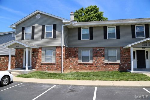 2280 Highland Hill Dr, Saint Peters, MO, 63376-2678 | Card Image